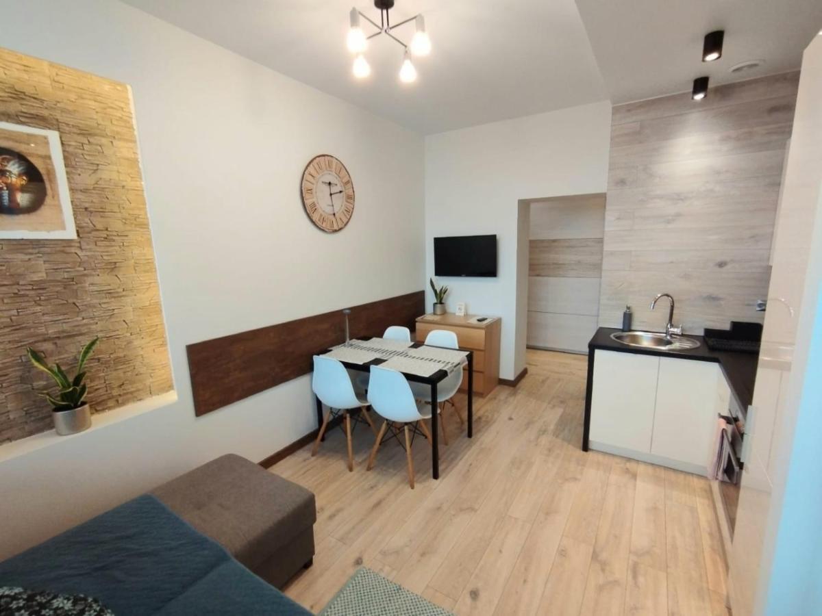 Apartamenty A&B Gold Каліш Екстер'єр фото