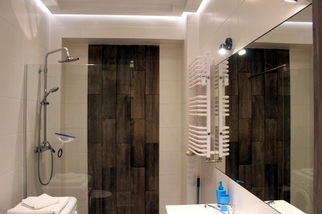 Apartamenty A&B Gold Каліш Екстер'єр фото